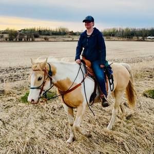 Meet your Posher, Lena